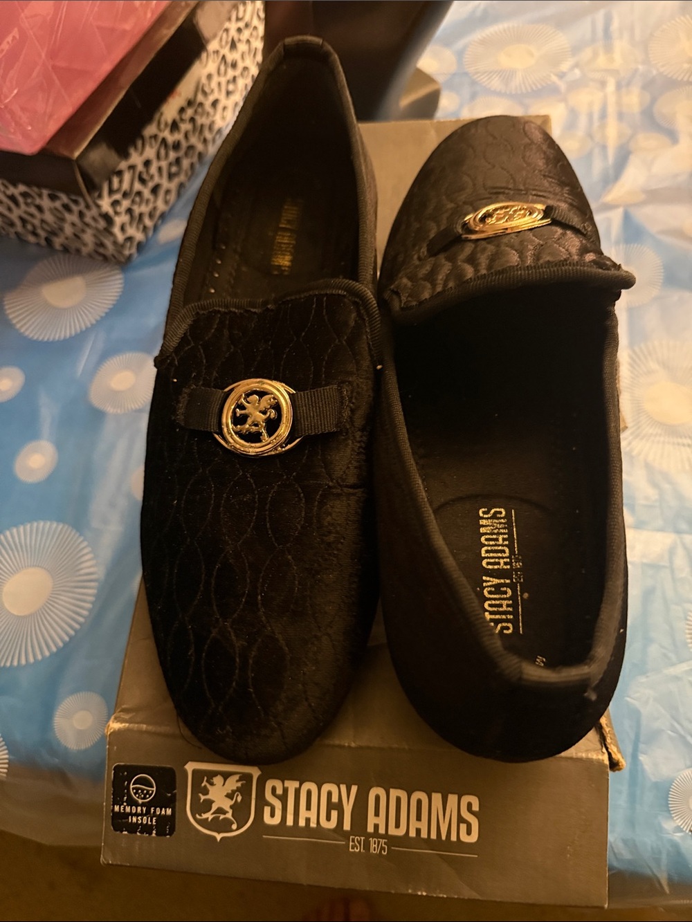Stacy Adams 9M men’s Black Velvet Slip-On Loafers with Gold Accent